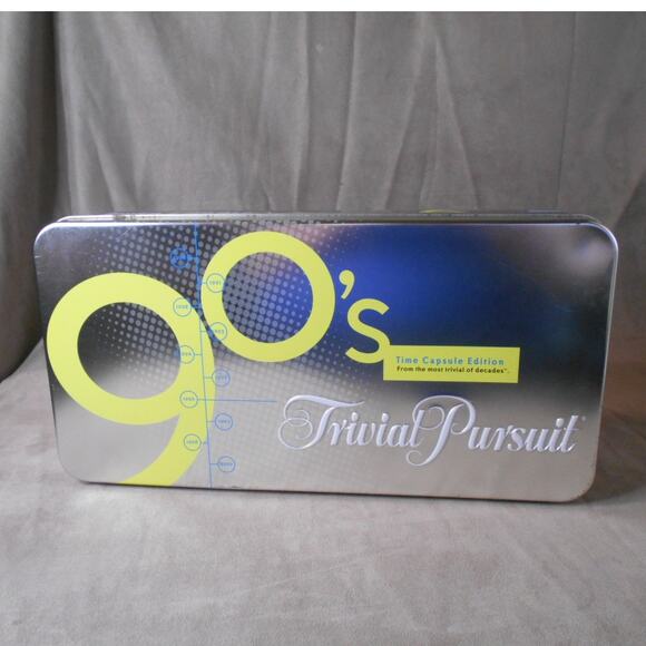 Trivial Pursuit 90s Trivia Tin Time Capsule Edition Complete 2004 Parker Bros - Picture 7 of 10